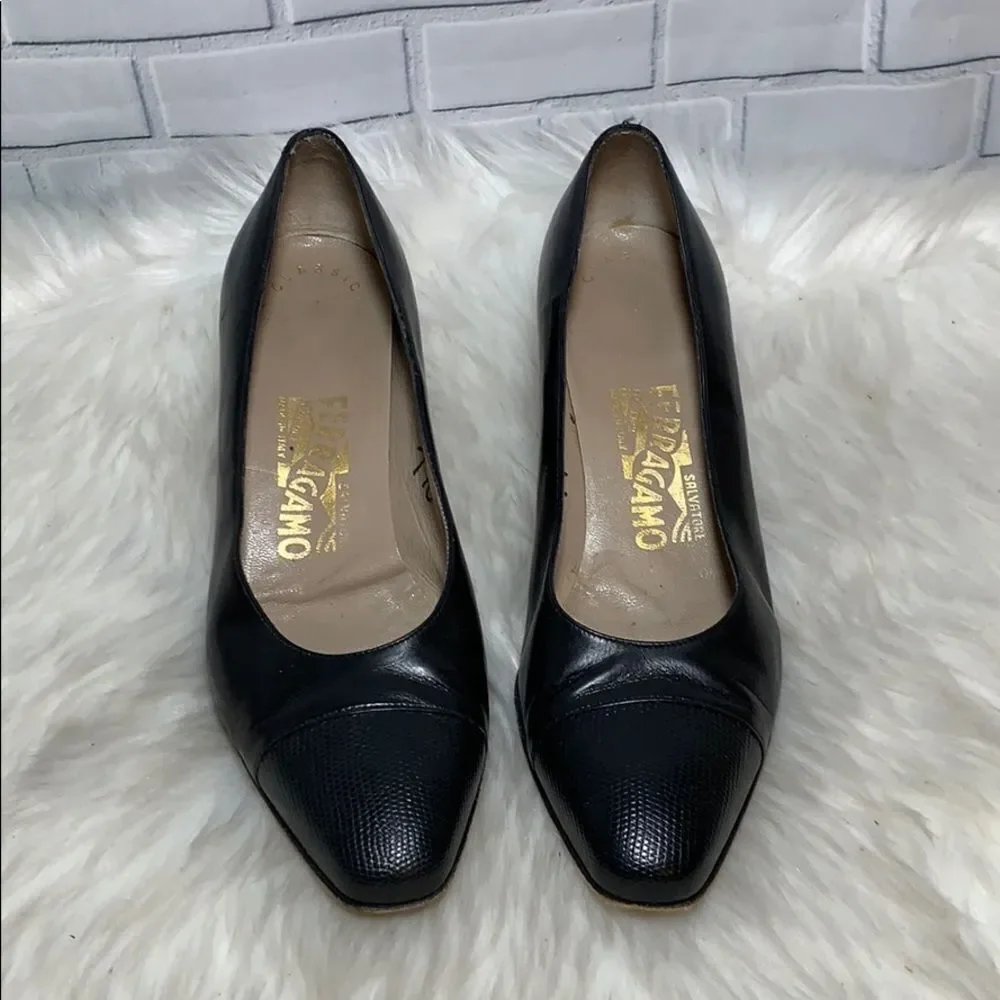 Salvatore Ferragamo Black Leather SlipOn Heel‎ Sz 8